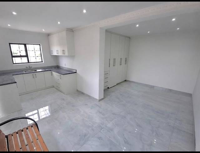 1 BEDROOM PROPERTY TO RENT IN RESERVOIR HILLS